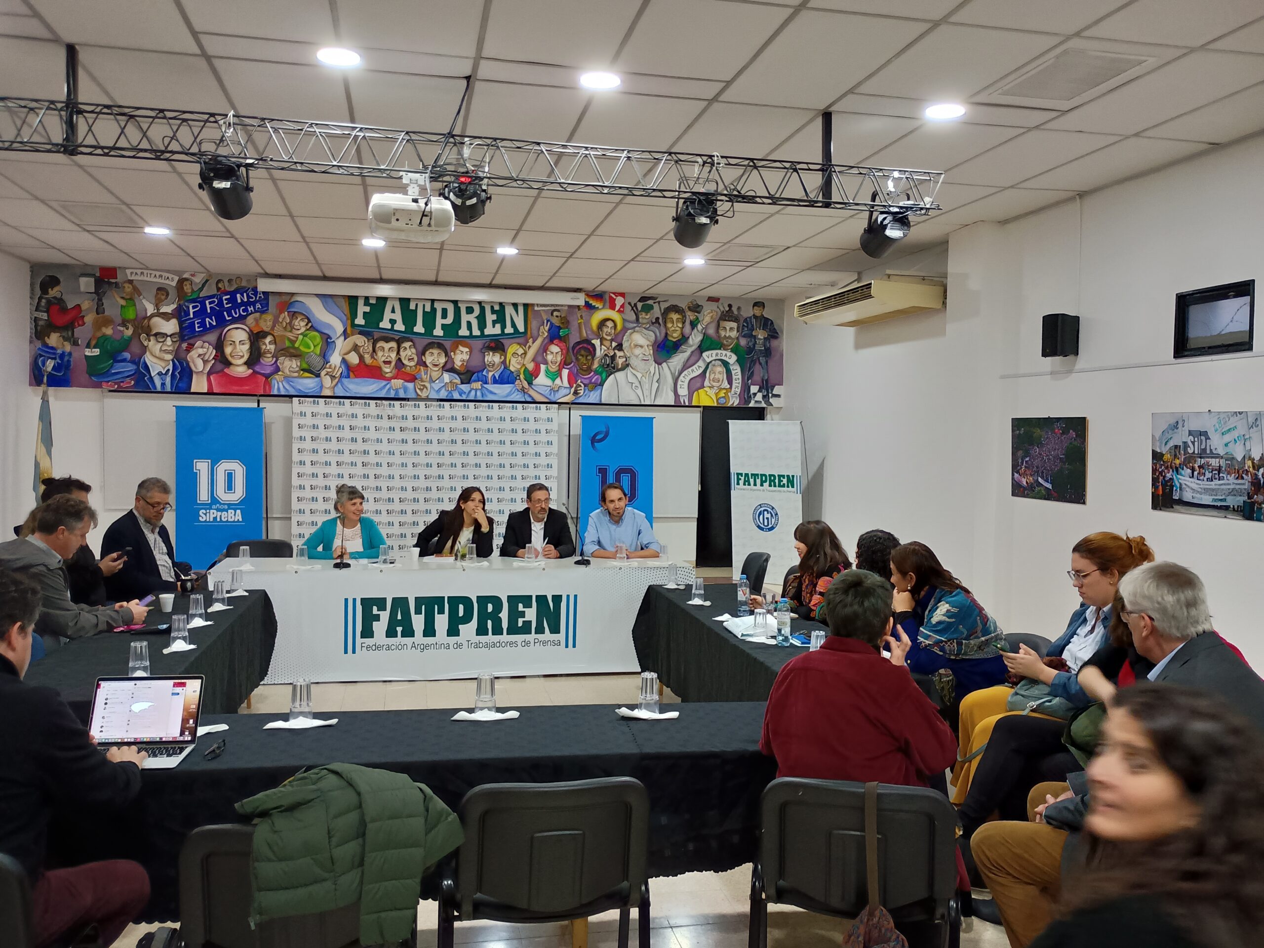 Condiciones adversas para el periodismo en la región